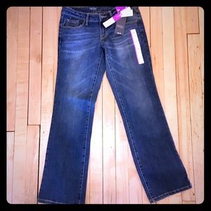 NWT mossimo bootcut low rise jeans. Size 4s